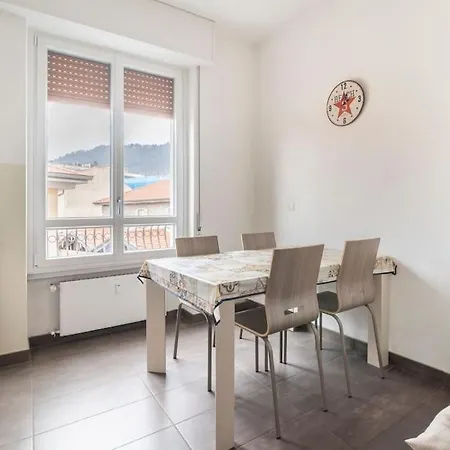 101, Centro Citta Apartment Como